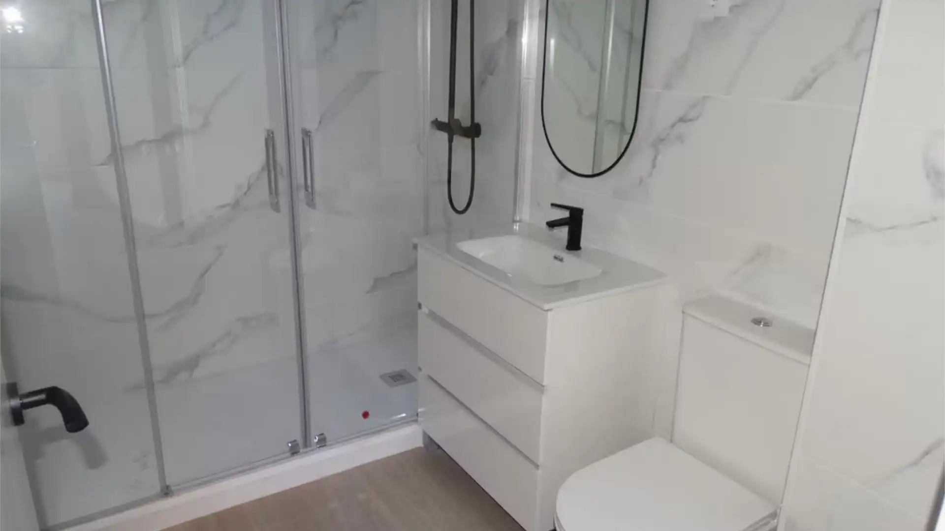 Piso en  Plaza Moreno 9 - Foto 3