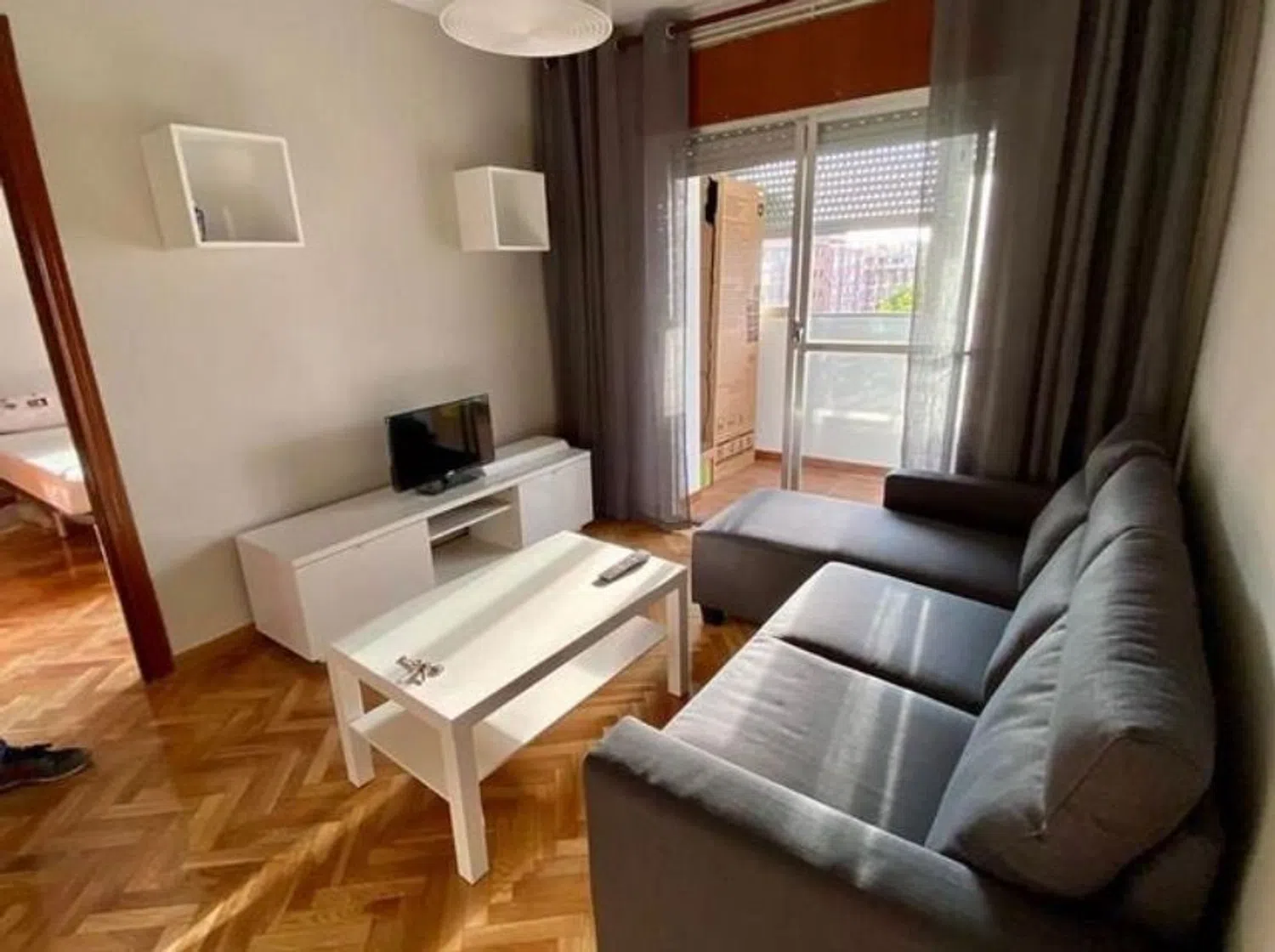 Estudio en calle de Guifré, 107 - Foto 6