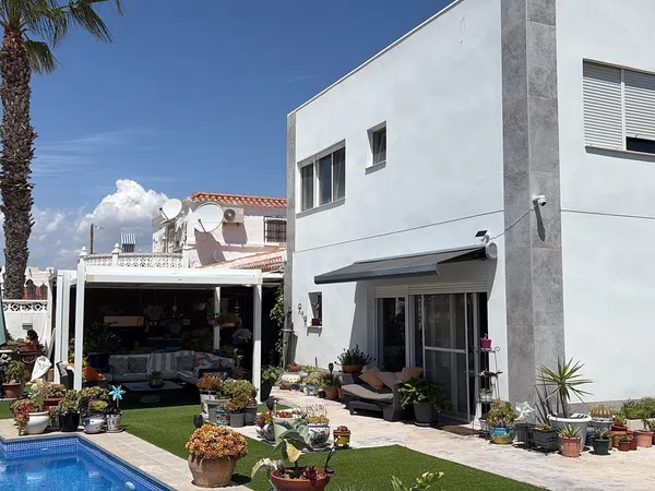 Chalet adosado en Calle Jorge Manrique, 77 - Foto 2