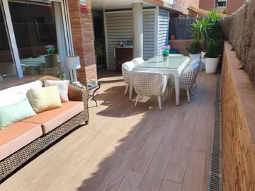 Piso en  Carrer de Domènec Oristrell 48 - Foto 2