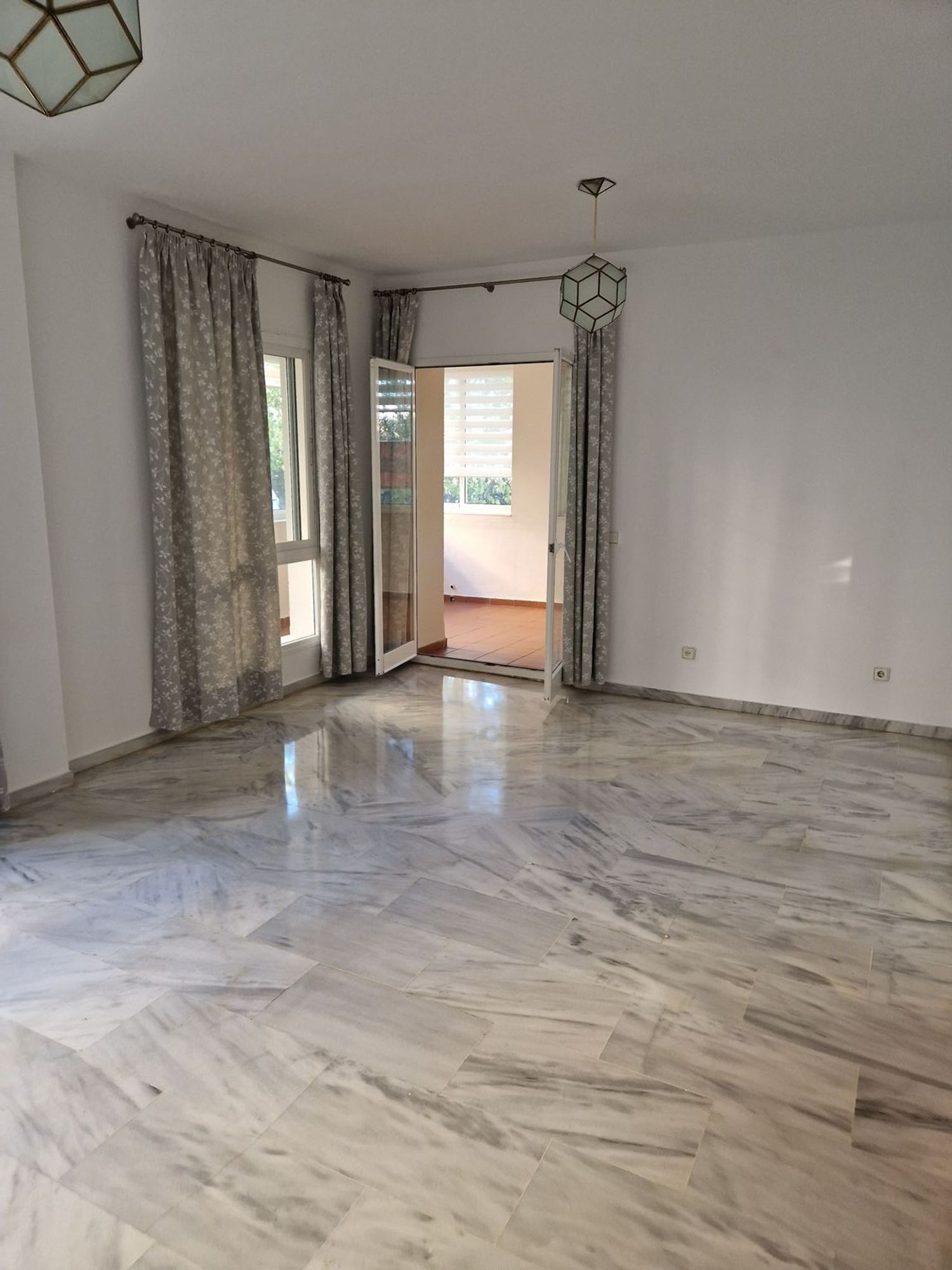 Piso en Avenida Cristobal Colón, 27 - Foto 2