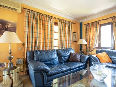 Casa adosada en  Calle Maestro Don José Alcalá 362 - Foto 4
