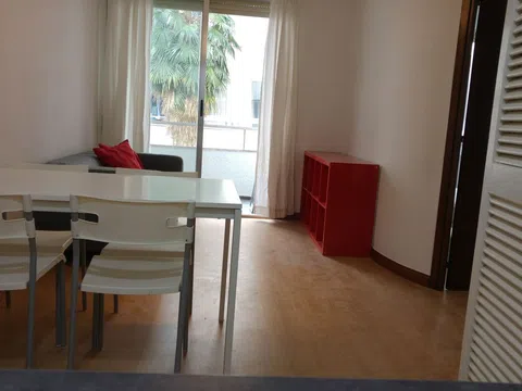 Piso en calle de Canillas, 5