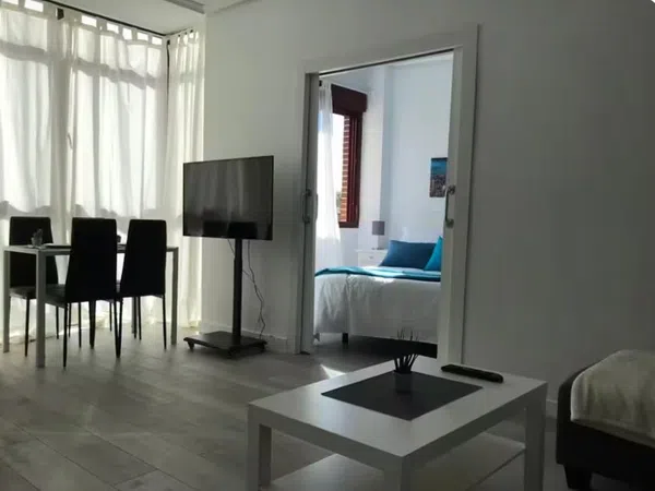 Piso en Calle de Baracaldo, 24, Valdeacederas - Foto 1