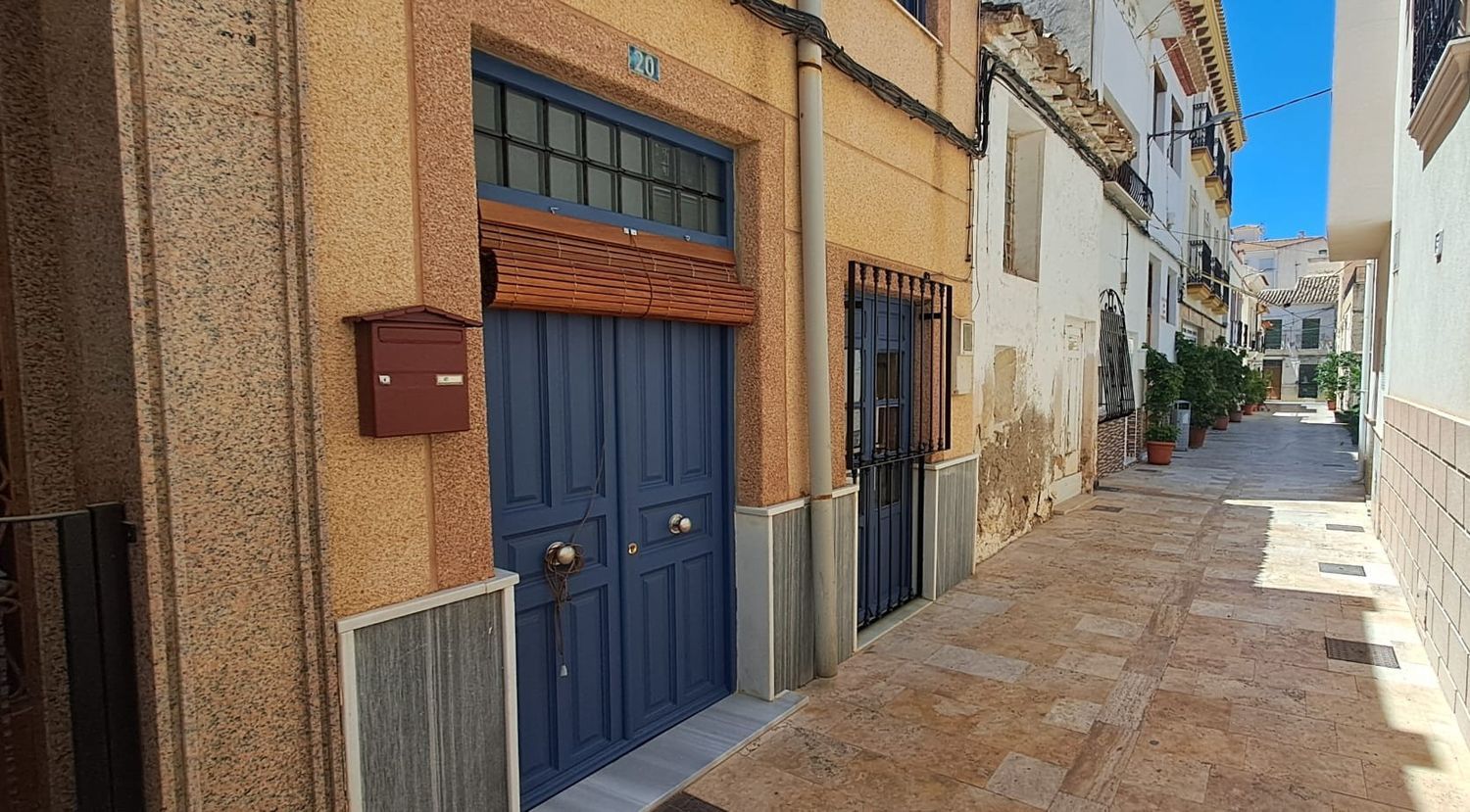 Casa de pueblo en Calle Parrales, 20 - Foto 2