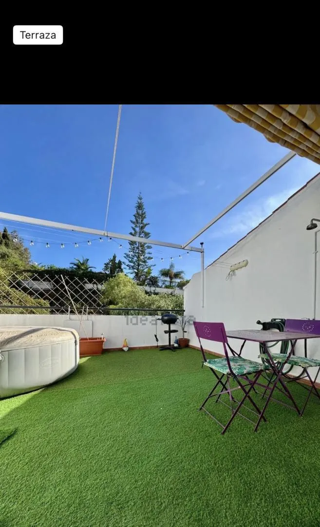 Casa adosada en  Calle e Ramos de Sierrezuela 42 - Foto 2