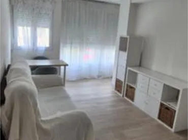 Piso en Princesa Huelin - Foto 2
