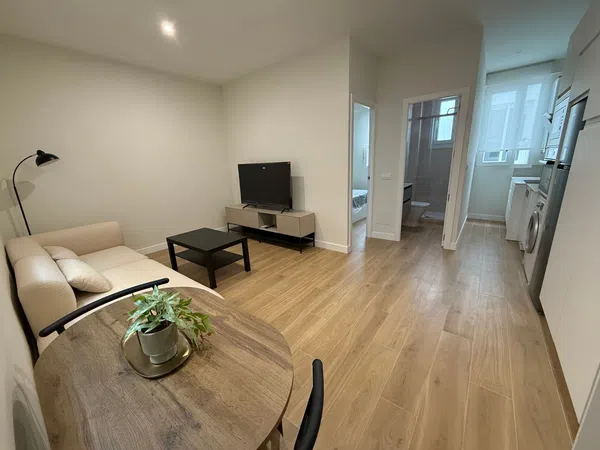 Piso en calle de Granada, 42