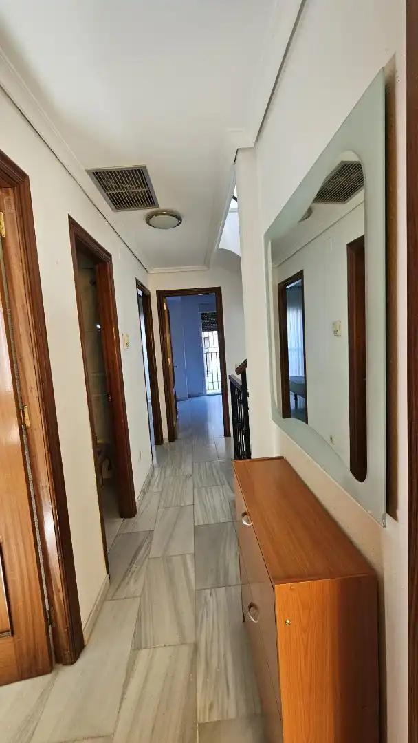 Casa adosada en  Paseo de la Ribera 22 - Foto 3