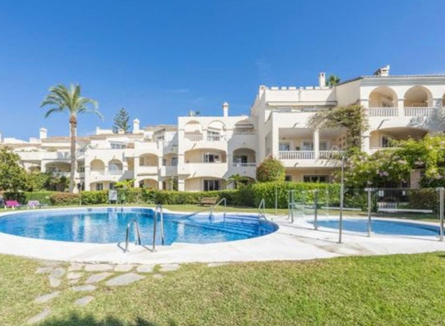 Piso en calle de Ojen, 7 - Foto 1