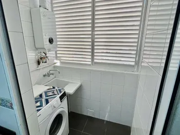 Piso en  Ronda de Garay 35 - Foto 9