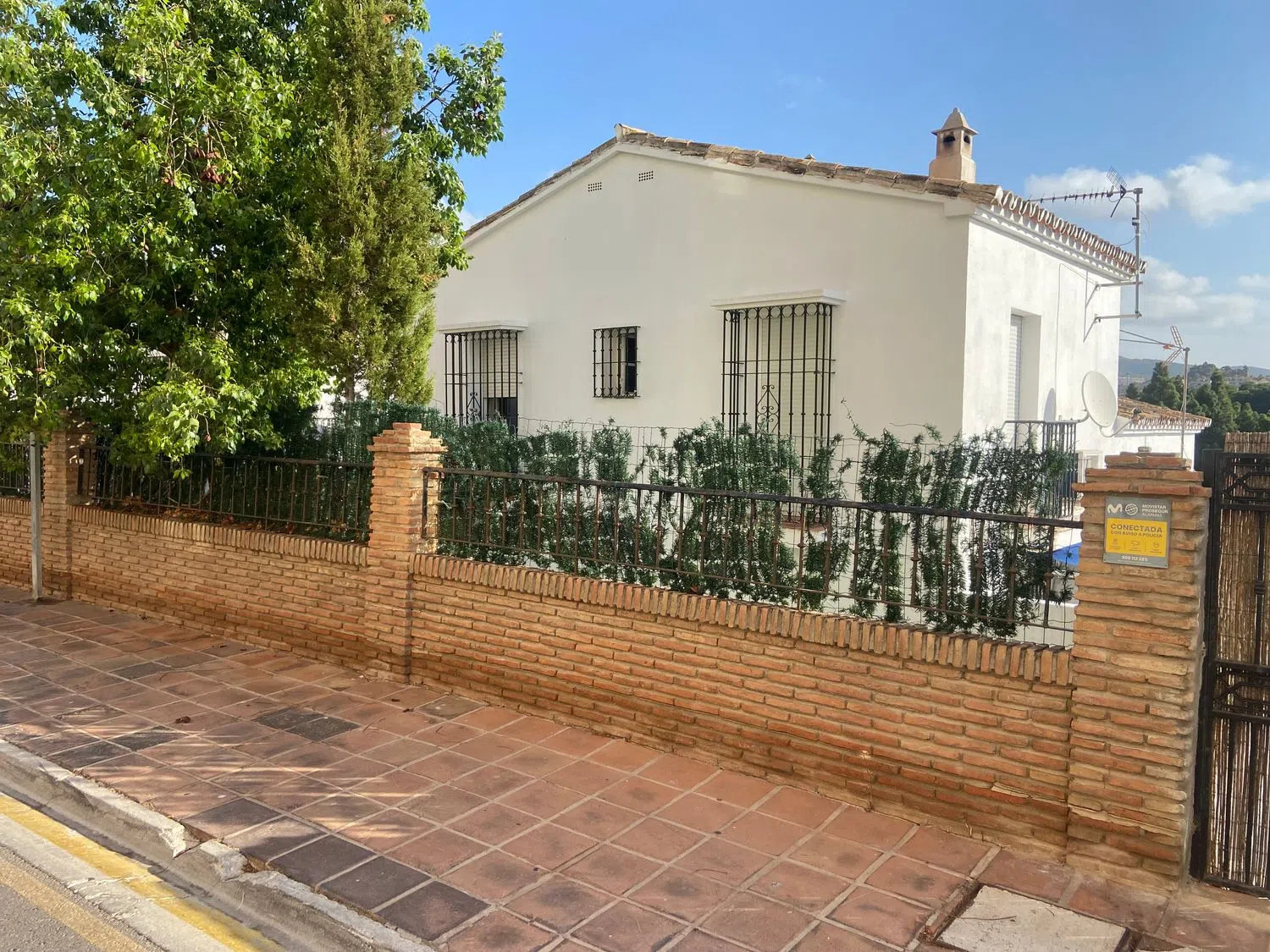 Chalet adosado en calle Almuñécar, 71 - Foto 2