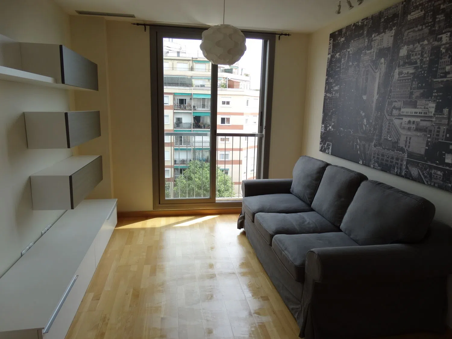 Piso en calle de Cartagena, 241