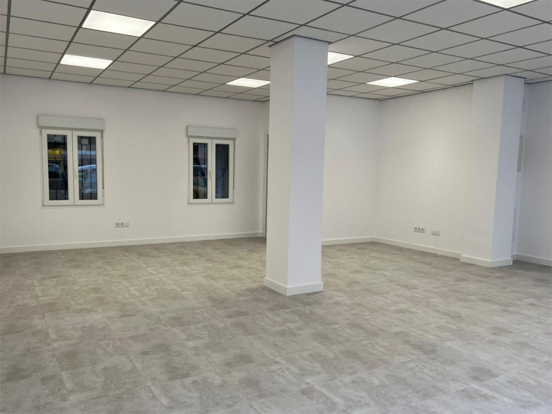 Planta baja en  Calle de Jacinto Verdaguer 13 - Foto 6