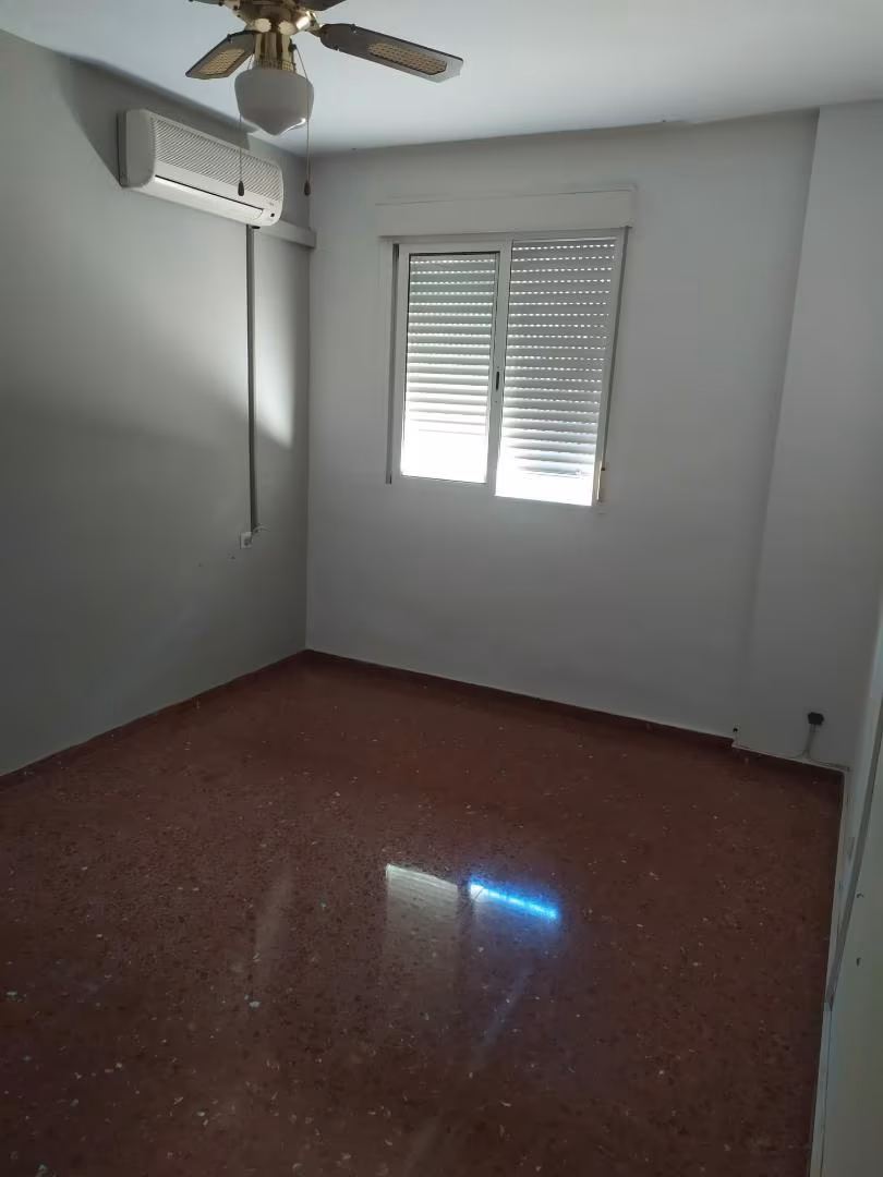 Piso en  Calle Escritor Jiménez Lora 49 - Foto 12