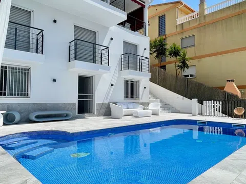 Casa independiente en paseo Coscoll, 4