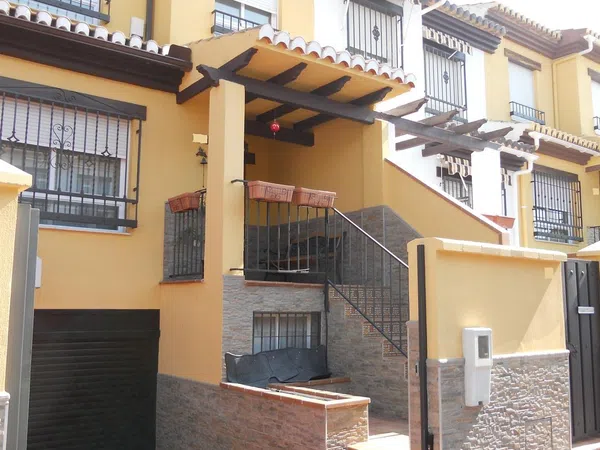 Chalet adosado en Avenida Médico Antonio Alonso, 23, Casco Historico, Casco Historico - Foto 2
