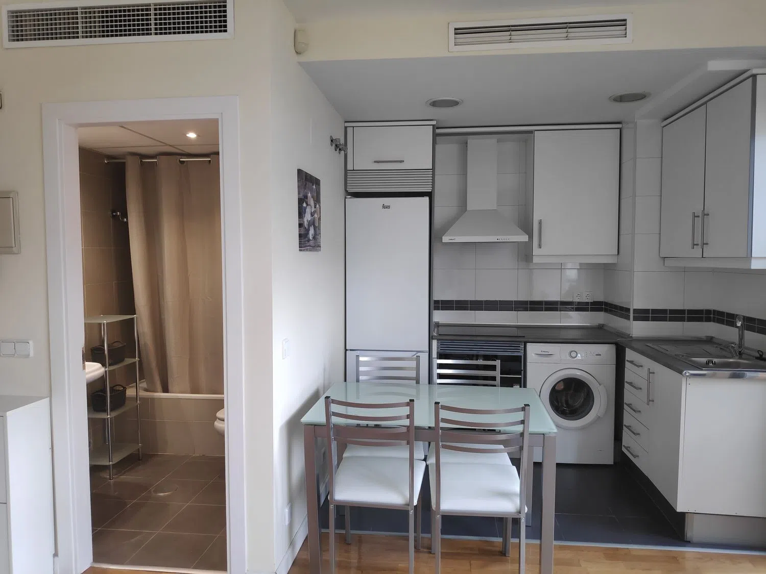 Estudio en calle de Pedro Campos, 4 - Foto 10