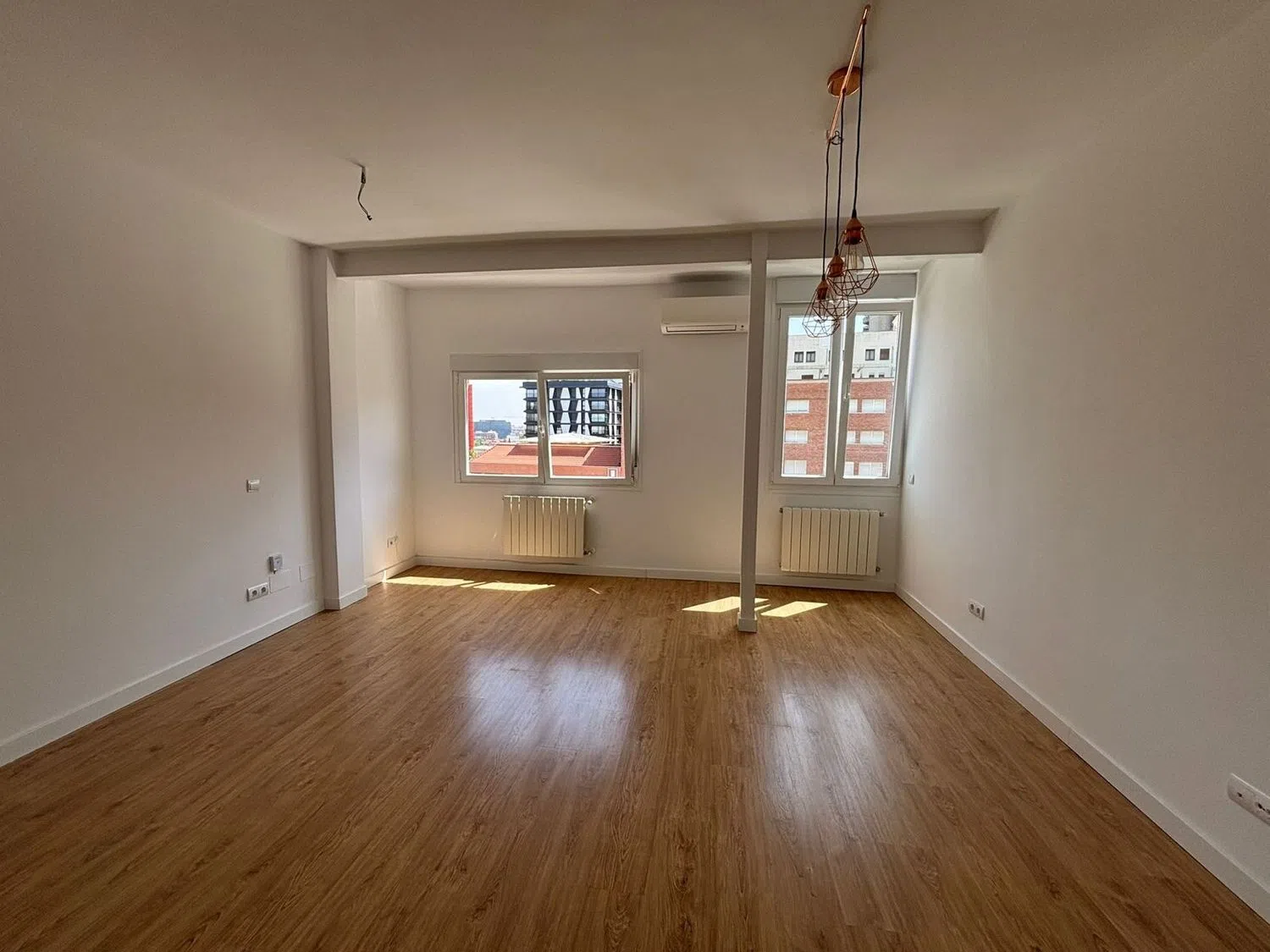 Piso en calle Clara del Rey, 17 - Foto 2