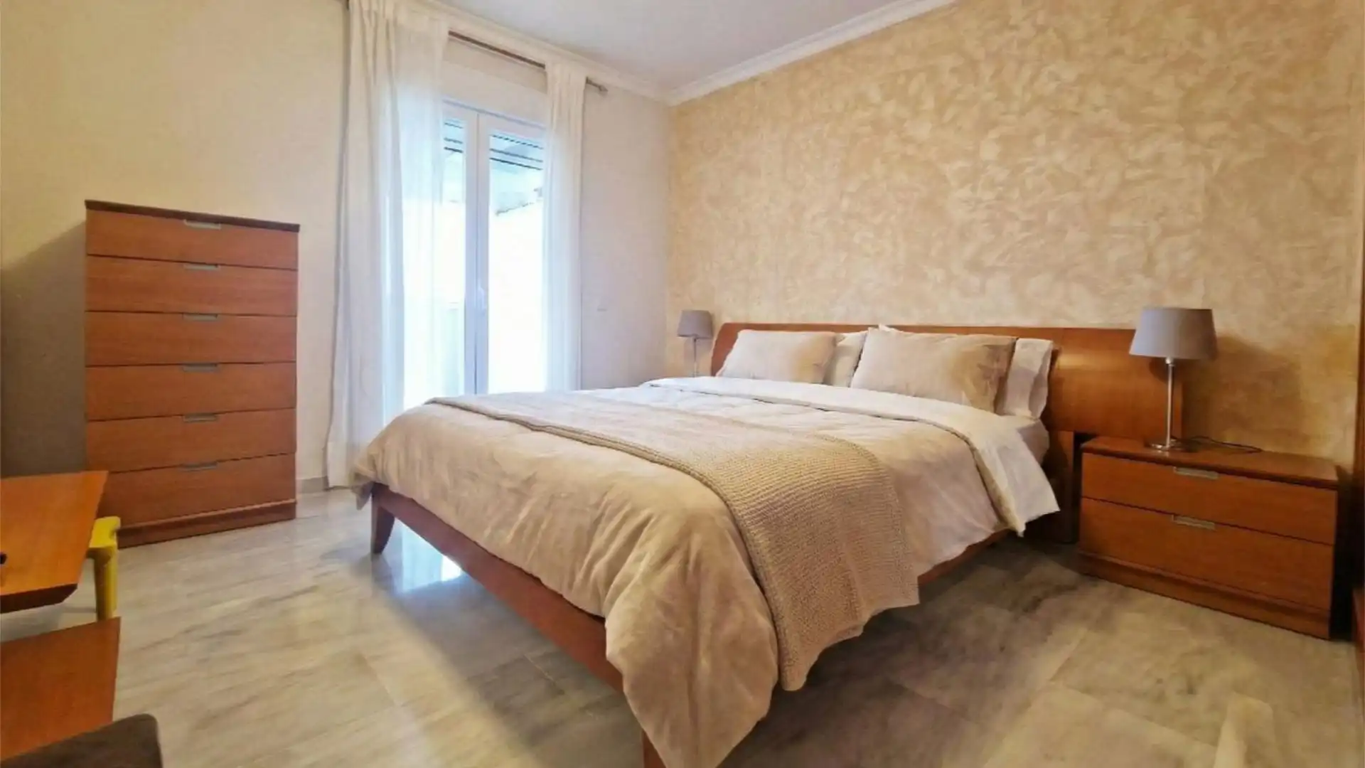 Piso en  Calle Mercedes Formica 4 - Foto 8