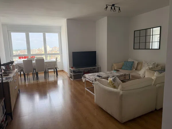 Piso en calle de Isaac Peral, 42