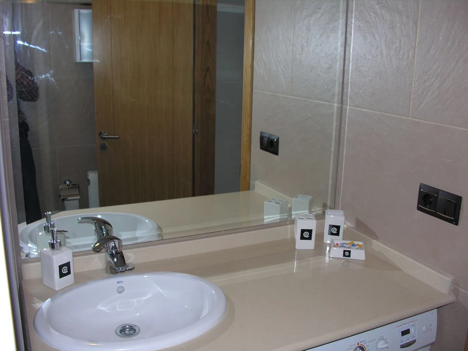 Estudio en calle da Ronda de Don Bosco, 52 - Foto 5