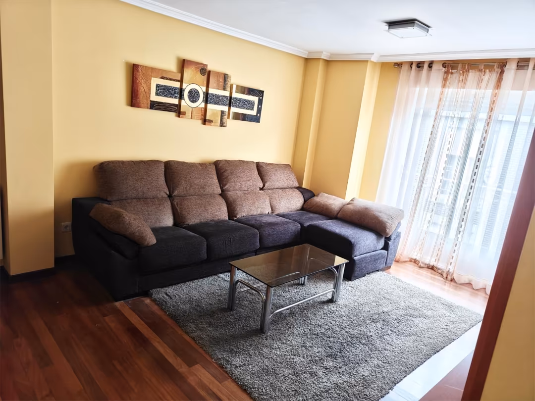 Piso en  Calle María la Brava 30