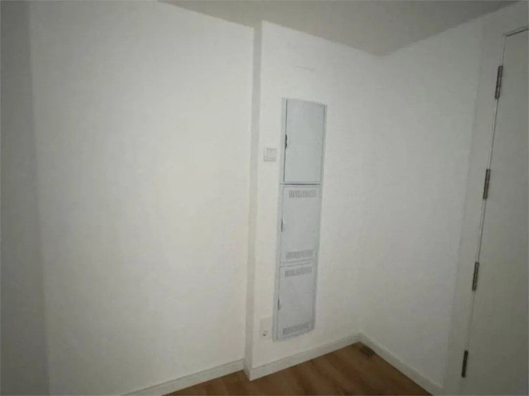 Piso en  Carrer de la Mar Tirrena 9 - Foto 8