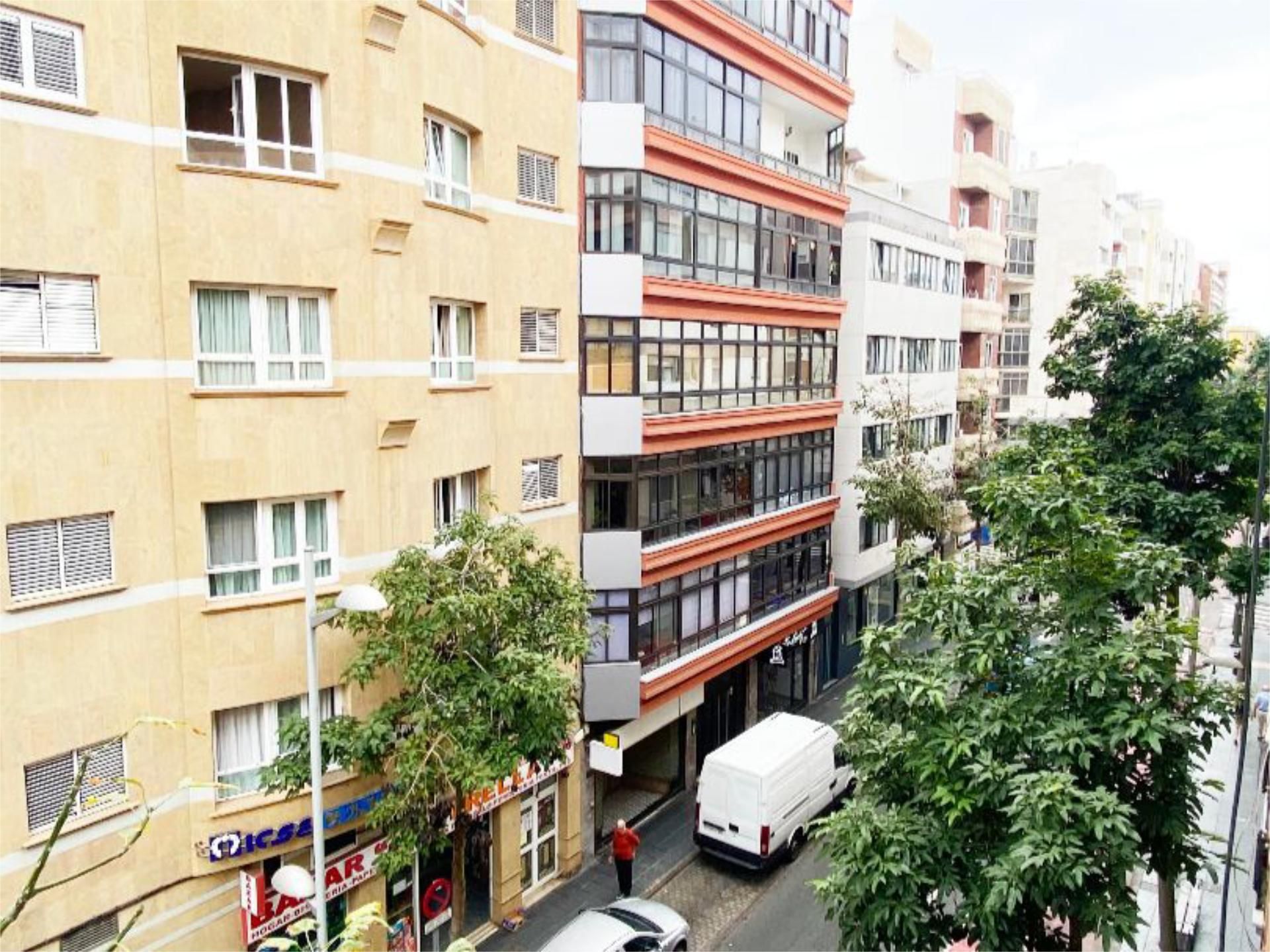 Piso en  Calle León y Castillo 119 - Foto 11