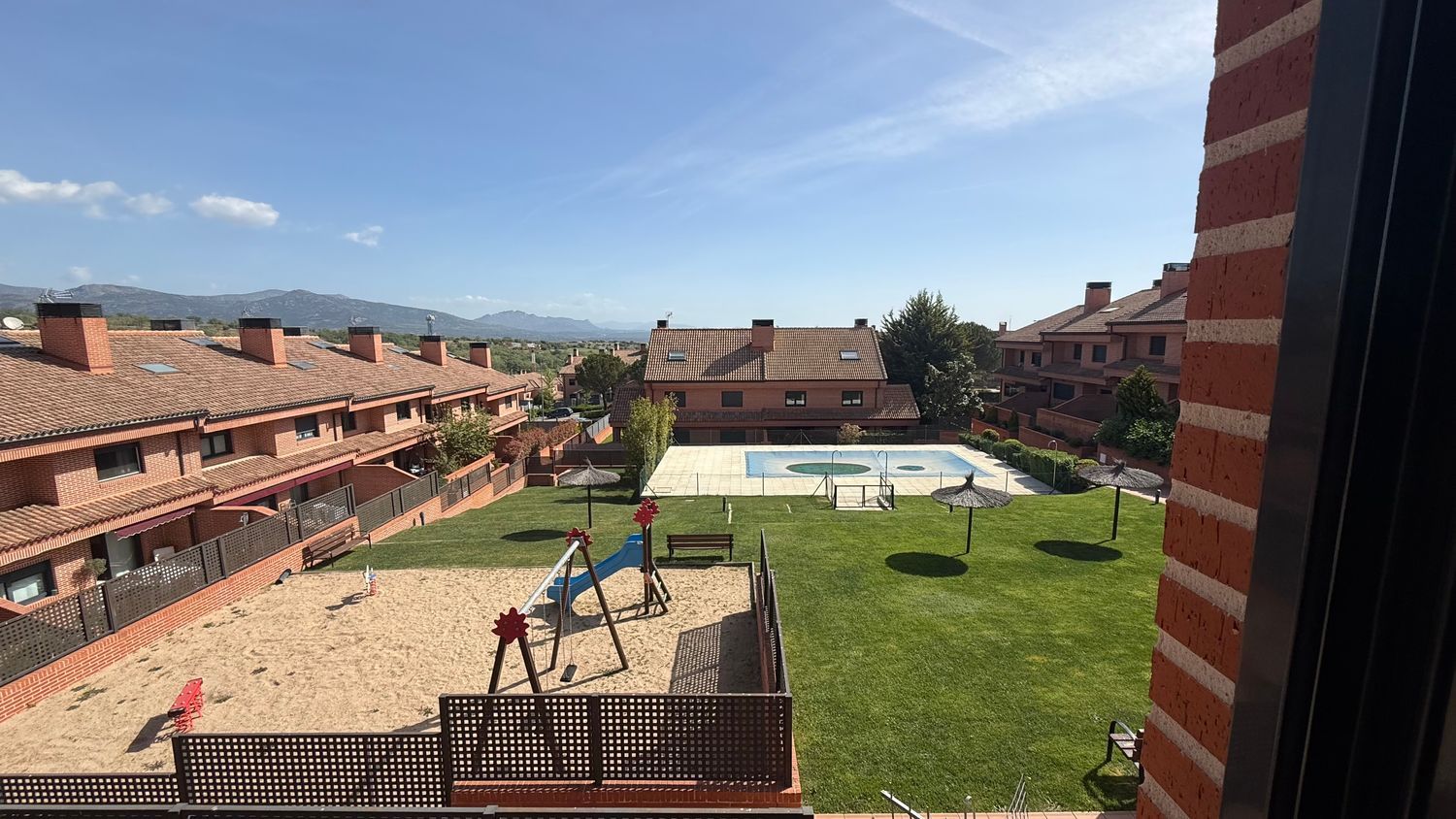 Chalet pareado en Calle Pico del Águila, 17 - Foto 4