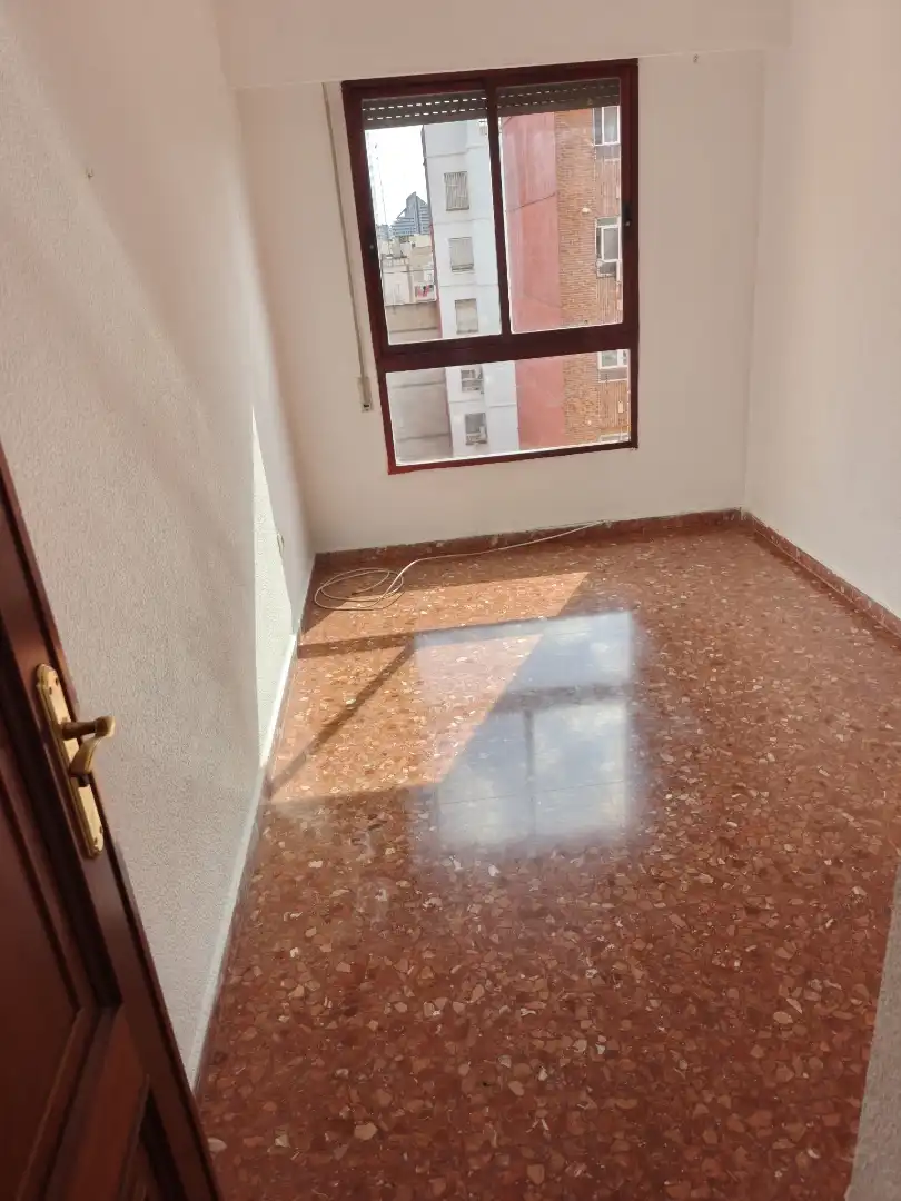 Piso en  Camí Vell de Xirivella 68 - Foto 4