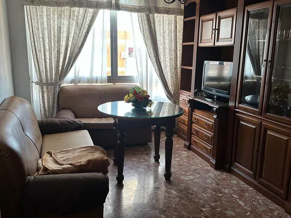 Piso en Calle Sagunto, 73 - Foto 1