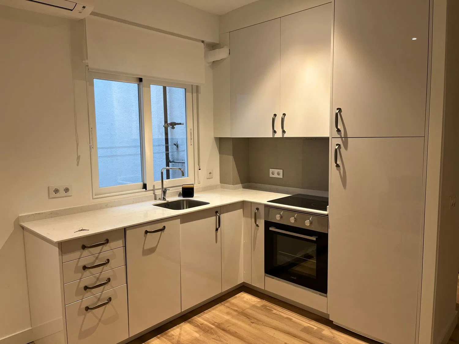 Estudio en calle de Rafael de Riego, 33 - Foto 10