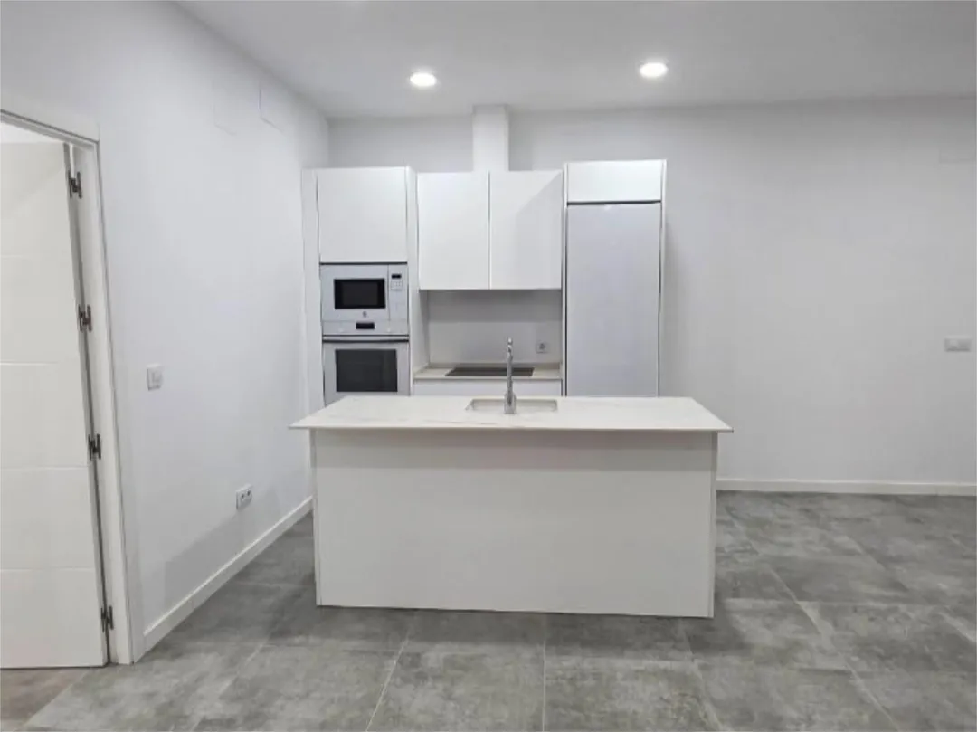 Piso en  Calle Melchor Gallegos 1 - Foto 1