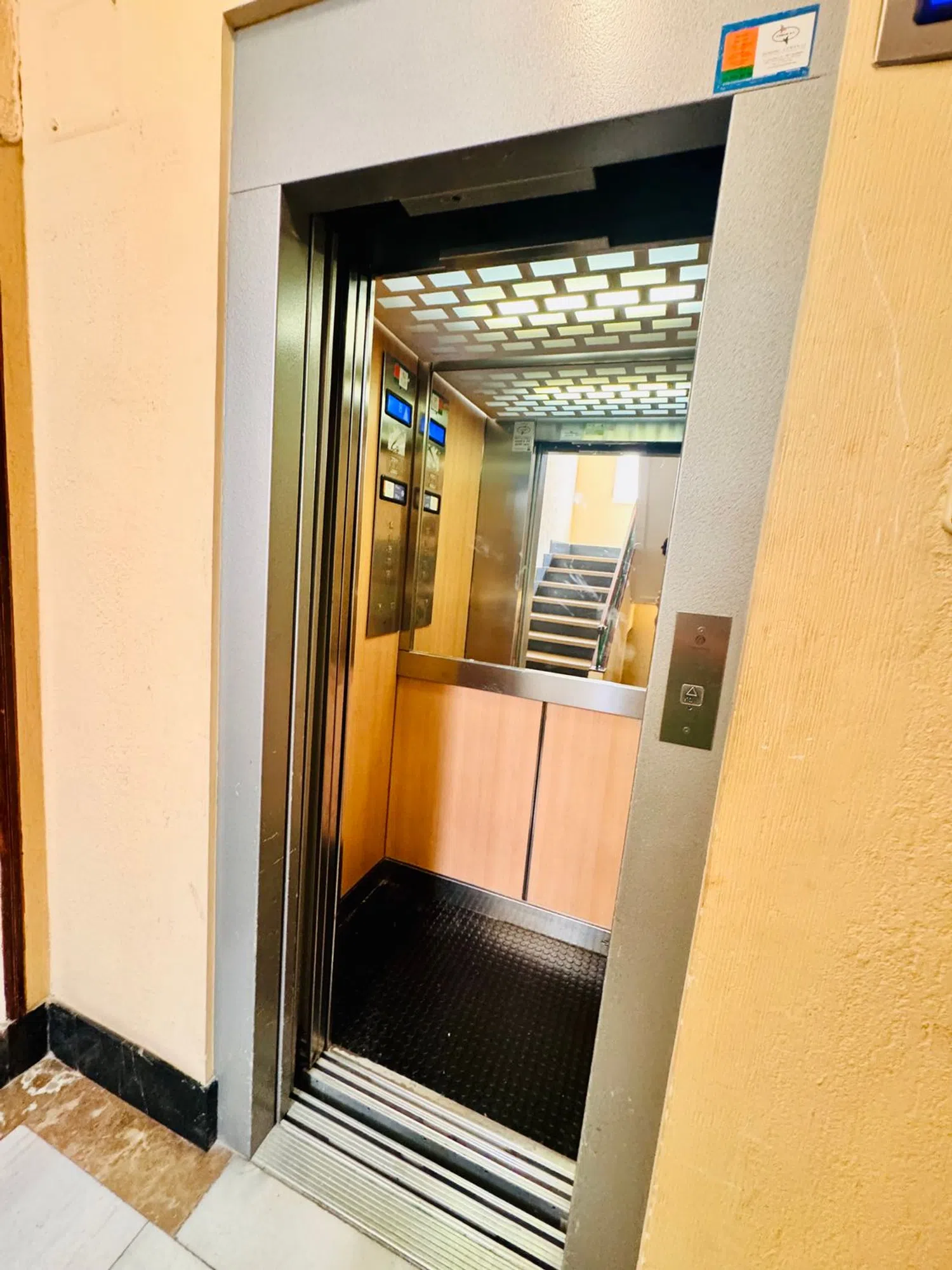 Piso en calle de la Virgen de la Fuencisla, 26 - Foto 5