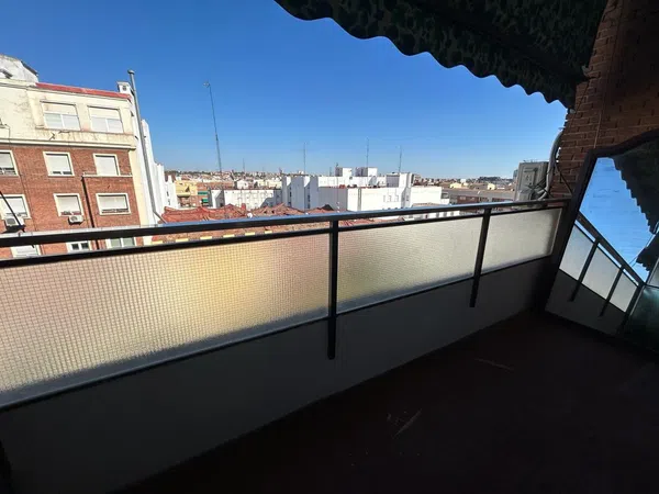 Piso en avenida de Menéndez Pelayo, 38