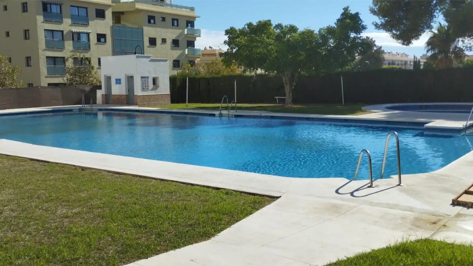 Piso en  Avenida de los Lirios Local - Foto 19