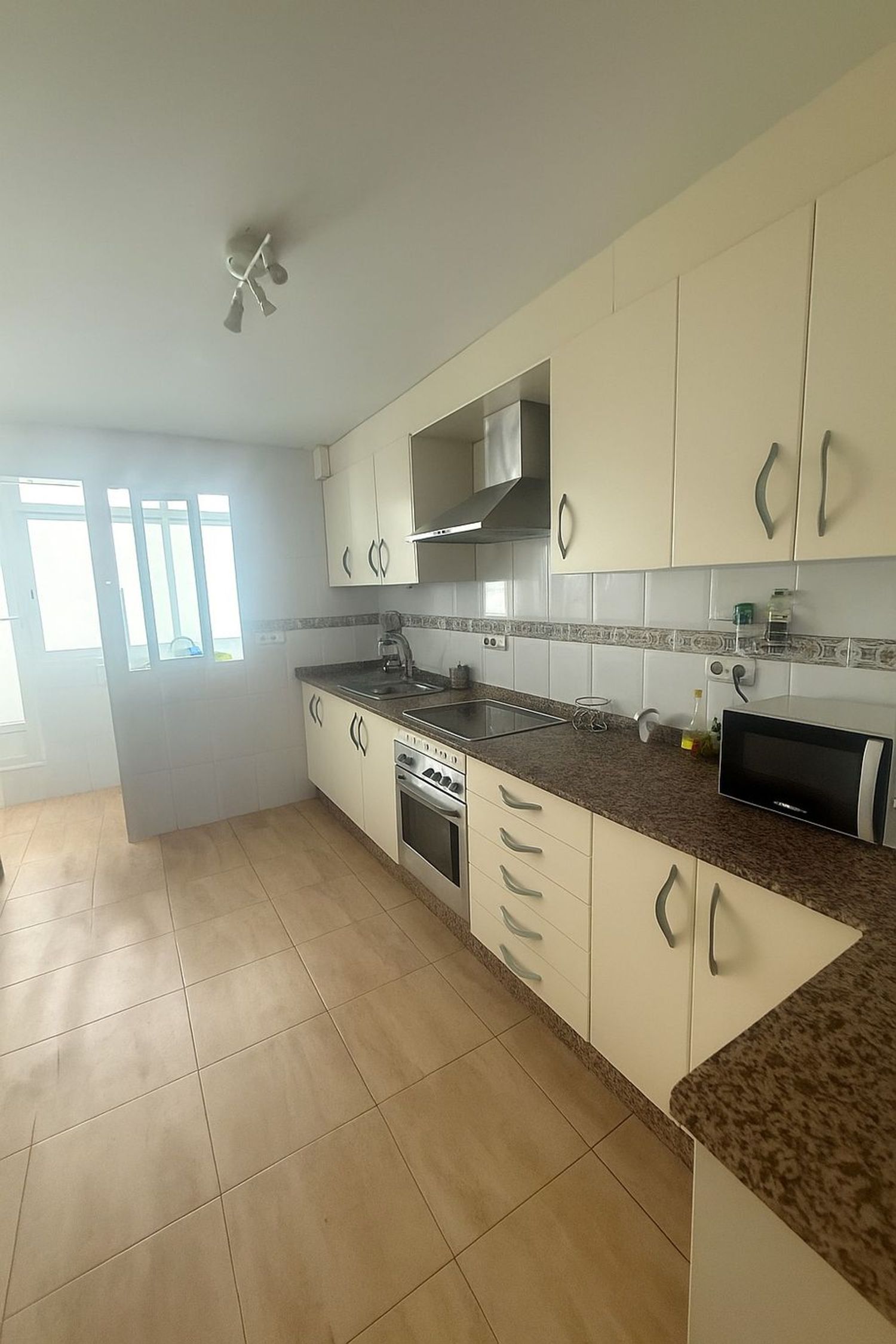 Piso en calle Jerónimo de Roda, 5