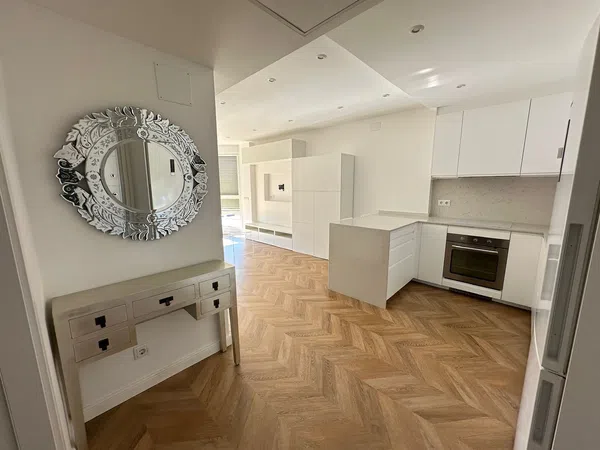 Piso en calle de Pirra, 34