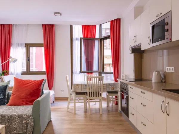 Piso en calle Bernardo de la Torre, 108