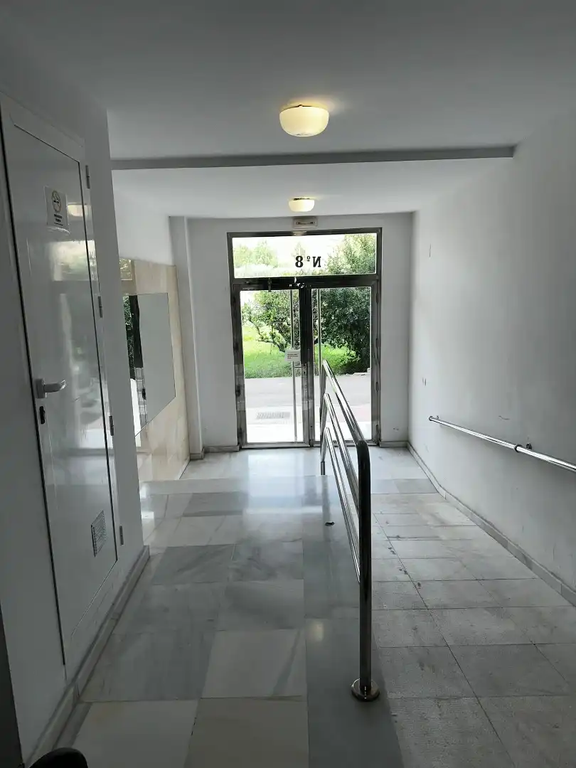 Piso en  Avenida Andalucia 8 - Foto 2