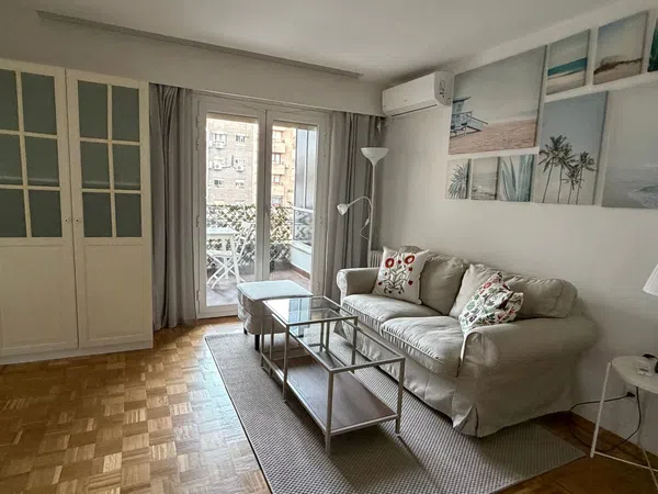 Piso en calle del Doctor Esquerdo, 112