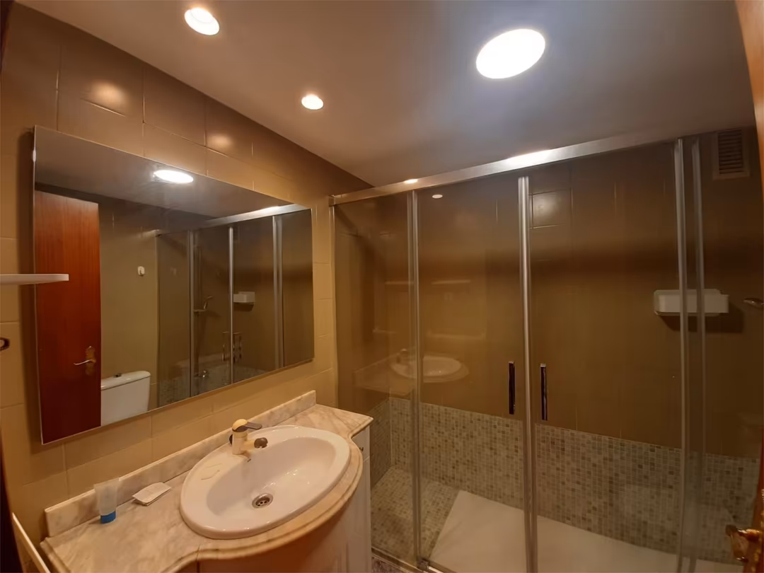 Piso en  Carrer de la Democràcia 2 - Foto 18