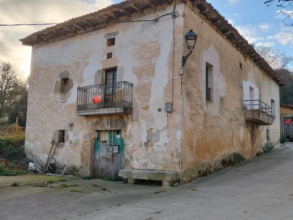 Casa de pueblo en Barrio la iglesia s/n - Foto 1