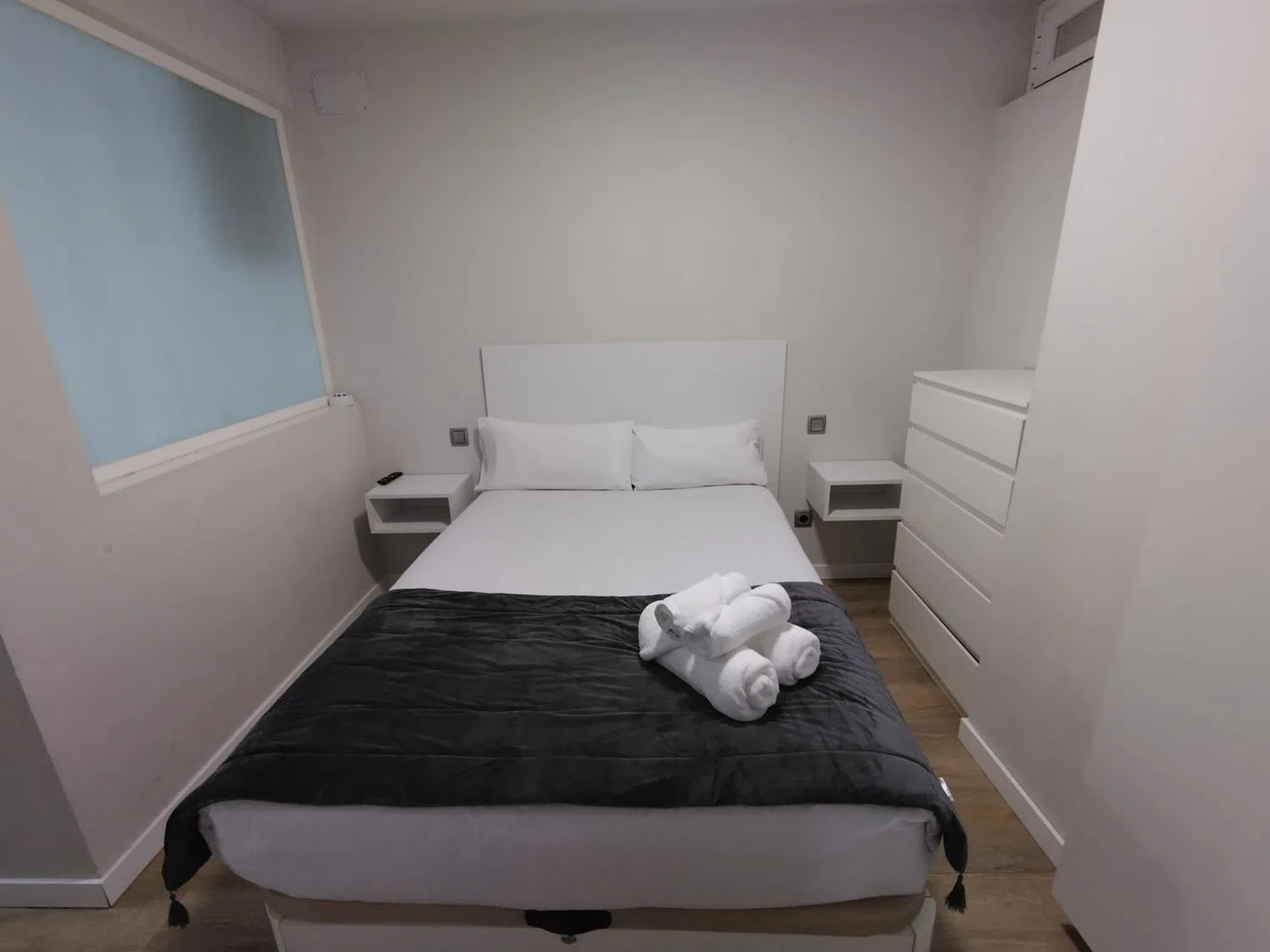 Estudio en calle de Balaguer, 18 - Foto 2