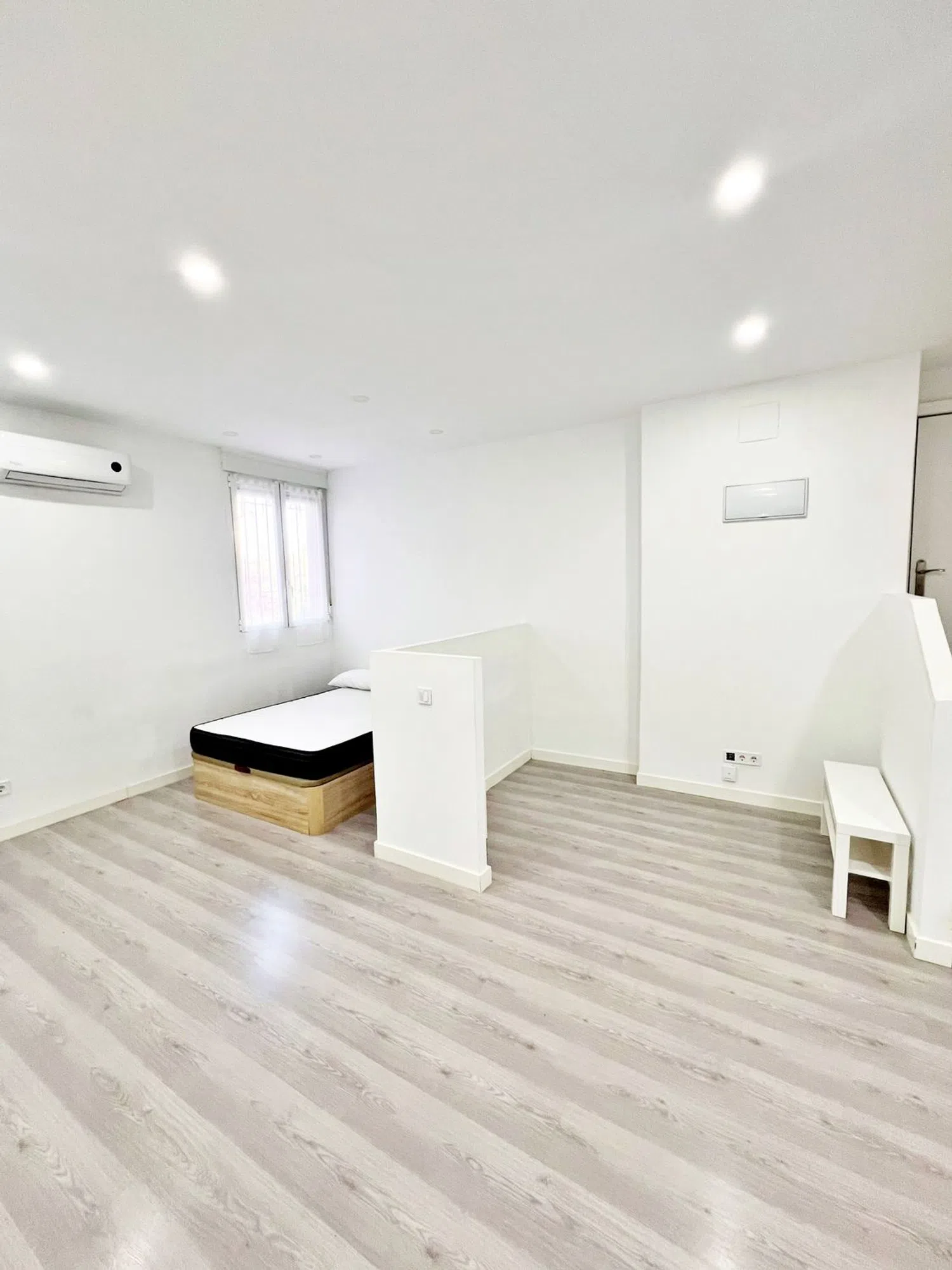 Estudio en calle de Camarena, 70 - Foto 4