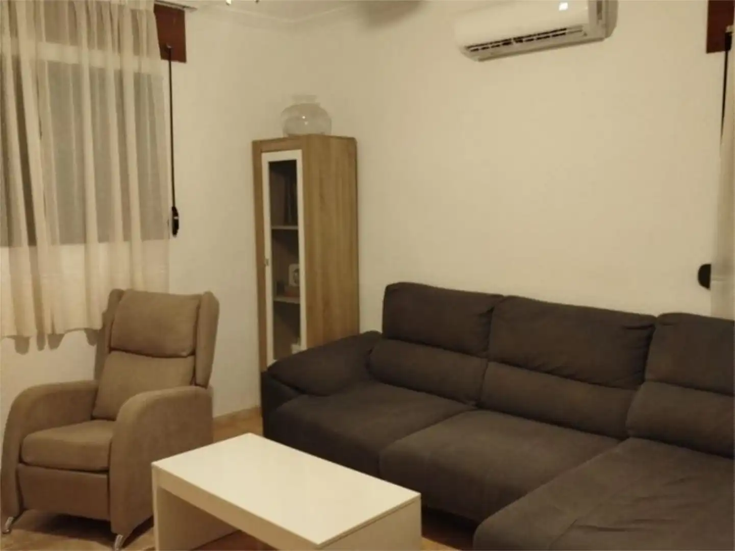 Chalet en  Avenida Rocío Durcal 9 - Foto 4