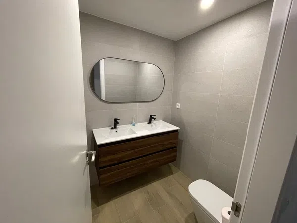 Piso en avenida Don Juan de Borbon, 94 - Foto 2