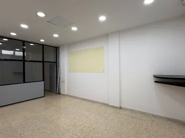Local comercial en  Carrer de la Cooperativa - Foto 4