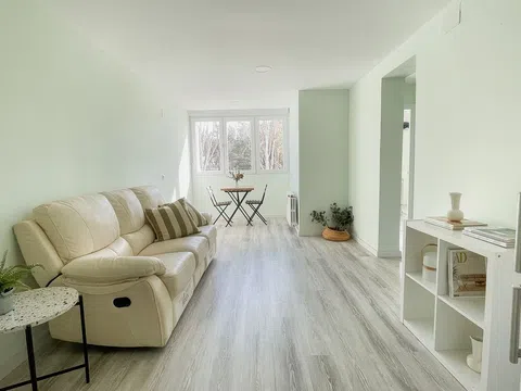 Piso en calle de Cebreros, 75